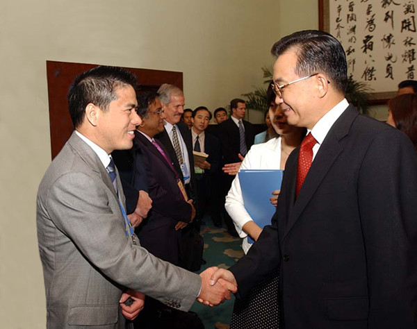 原中共中央政治局常委、国务院总理温家宝接见蒋锡培。