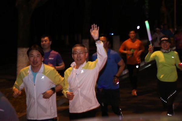 地球一小时 | 远东控股第三季七彩荧光夜跑圆满收官